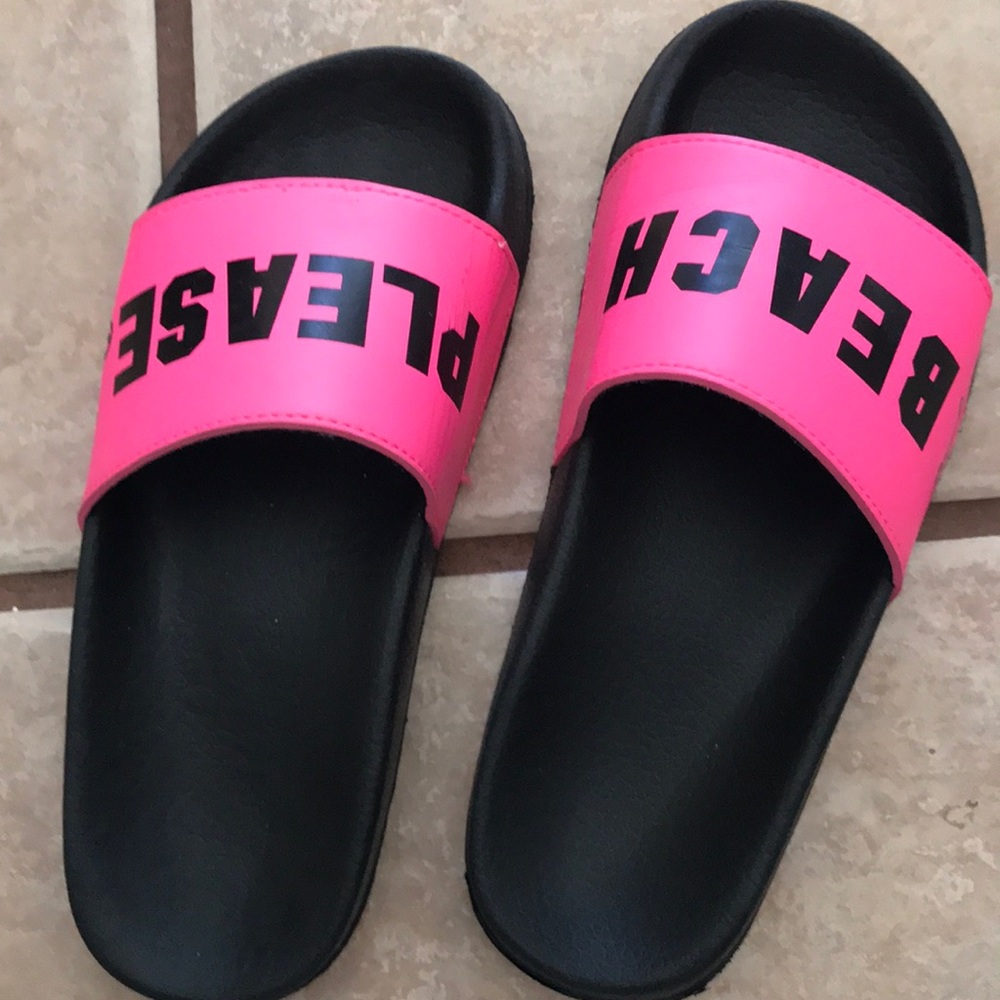 Victoria secrets Pink slides